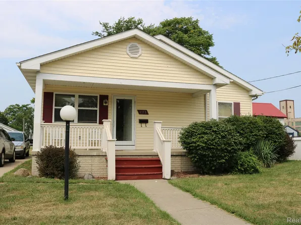 213 S 4th Ave, Saginaw, MI 48607