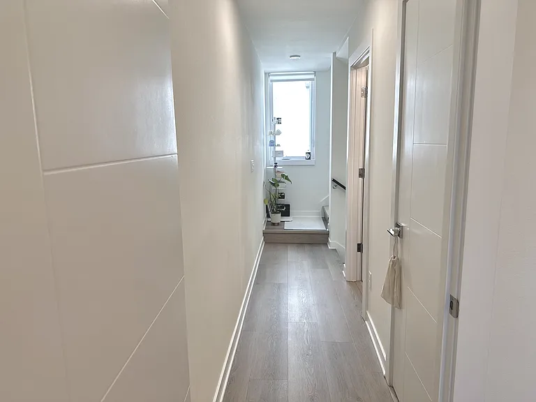 8549 Midvale Ave N #B — Photo 9