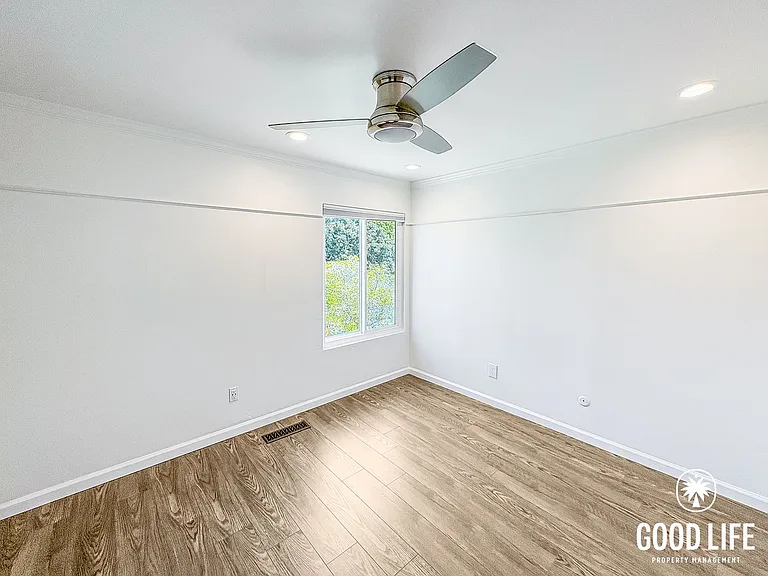 2349 Altisma Way #B — Photo 15