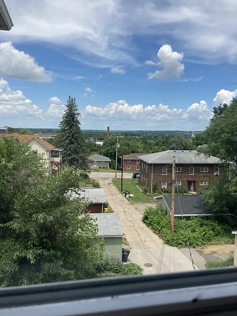 2 bed, 800 sqft, $825 — Photo 2