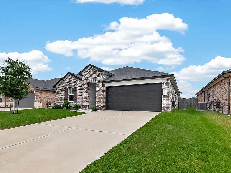 1119 Kinder Sky Ln — Photo 3