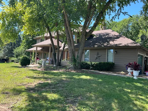 7701 Old Post Rd, Crystal Lake, IL 60014