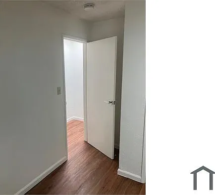 1330 Valencia St #A — Photo 13