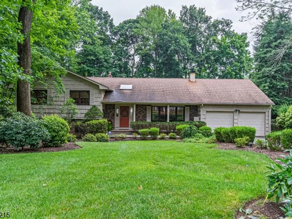 10 Lamoureux Ln, Wayne Twp., NJ 07470