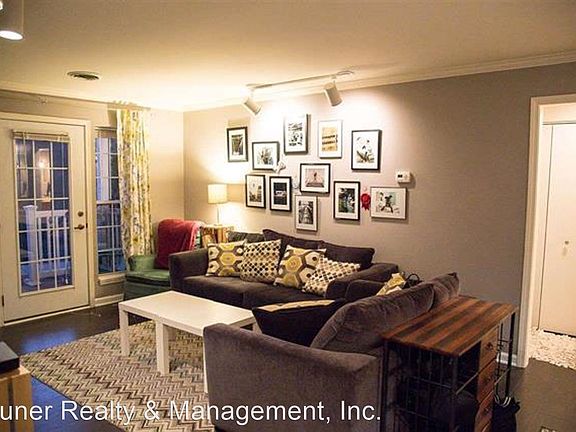 3rd image of 906 Harbor House Dr #5