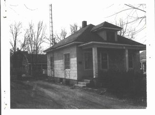 916 W Maple Ave N, Springfield, IL 62702