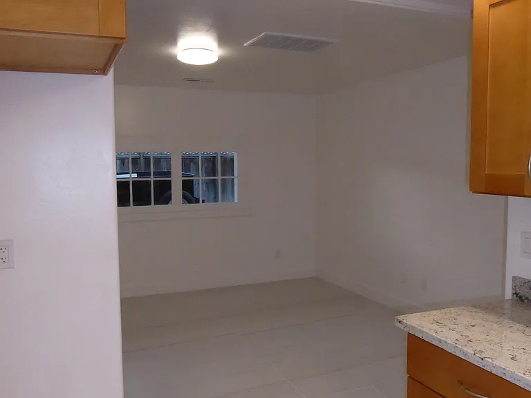 307 Oxford Way — Photo 5