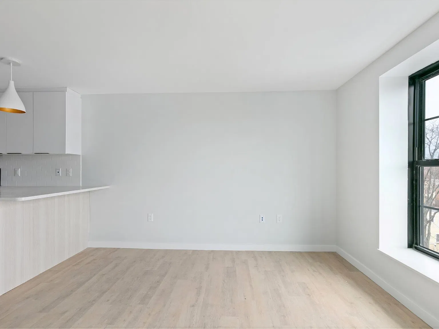 10 Soden St — Photo 4