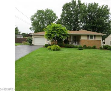 8022 Sigle Ln, Poland, OH, 44514