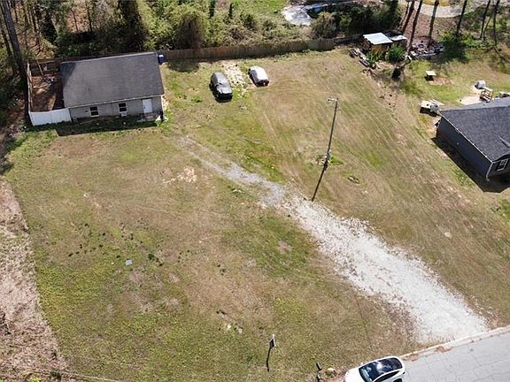 3rd image of 757 Britt Rd SW