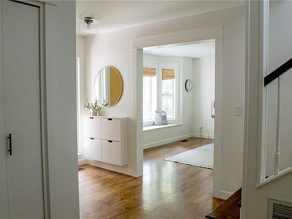 4th image of 7 Coventry Dr