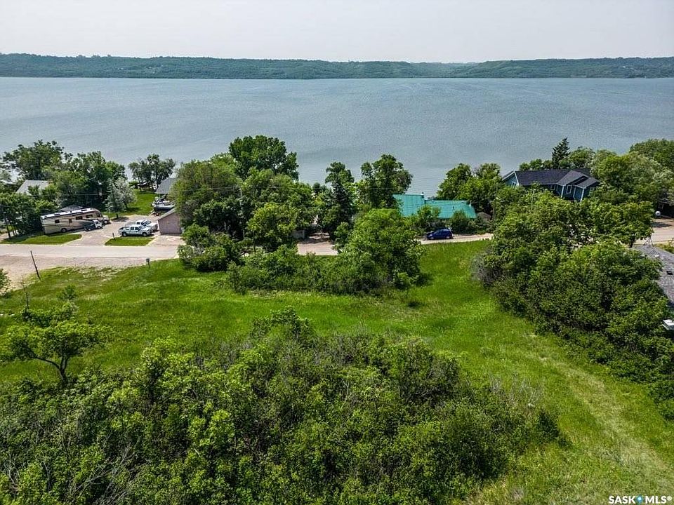 1st image of 38 Lakeshore DRIVE
