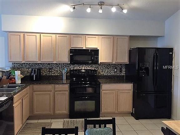 4th image of 30738 Bridgegate Dr