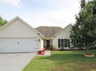 39 Ard Rd, Ray City, GA 31645