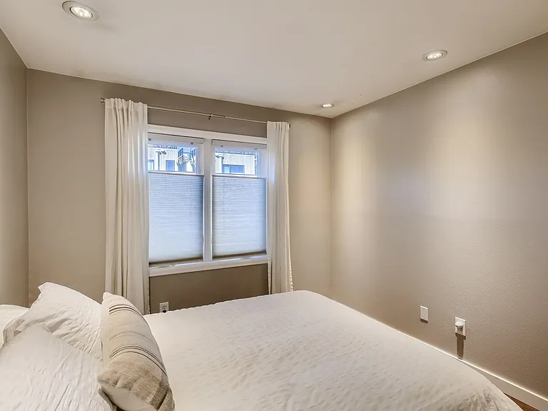 2113 Walnut St #9B — Photo 22