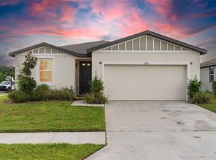3303 Asher Moon Ln, Zephyrhills, FL 33540
