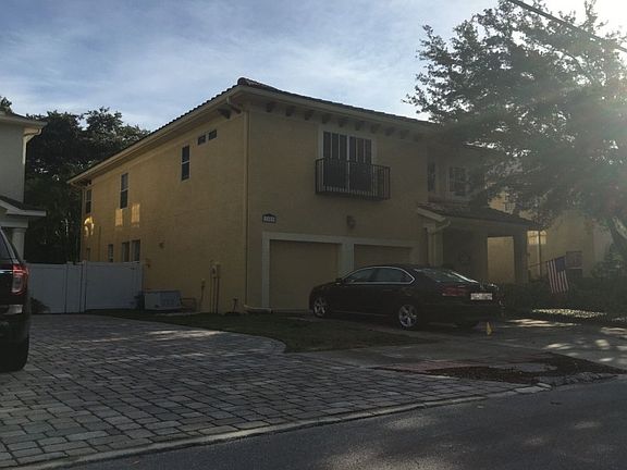 3rd image of 3303 W Fielder St