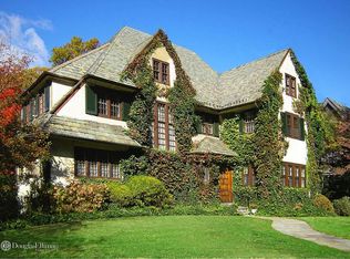 255 Corlies Ave, Pelham, NY 10803