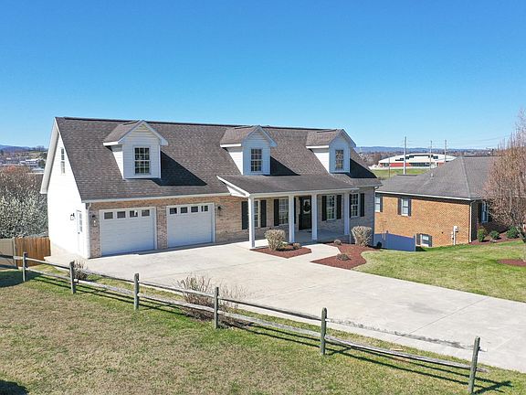 4th image of 2115 Whispering Springs Rd