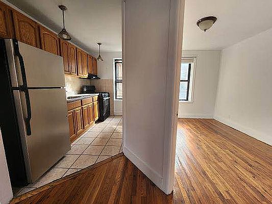 2nd image of 734 4th Ave #1