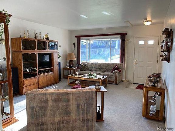 5th image of 33732 Sebastian Lane Dr