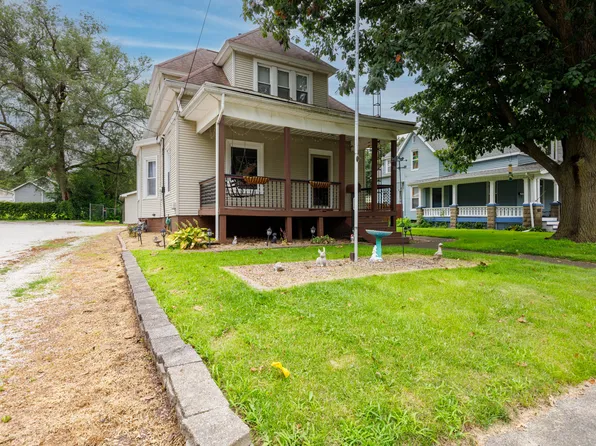 1310 W Olive St, Bloomington, IL 61701