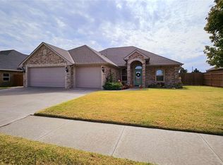 1908 Ez Go Dr, Weatherford, OK 73096