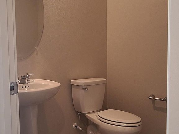 4th image of 3449 W Garden St