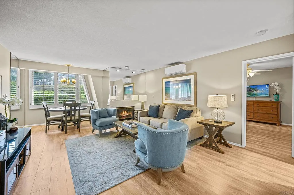 1 bed, 946 sqft, $6,000 — Photo 1