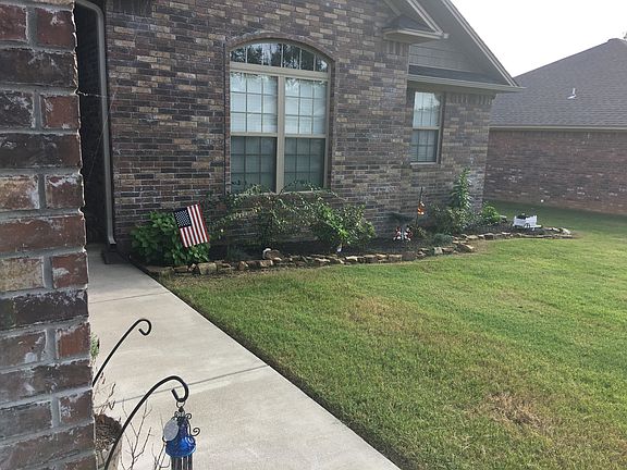4th image of 308 Cottonwood Ln
