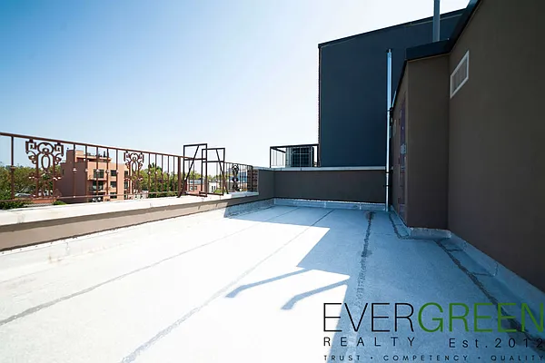 Rented by Commercial Capital Resources INC | media 19