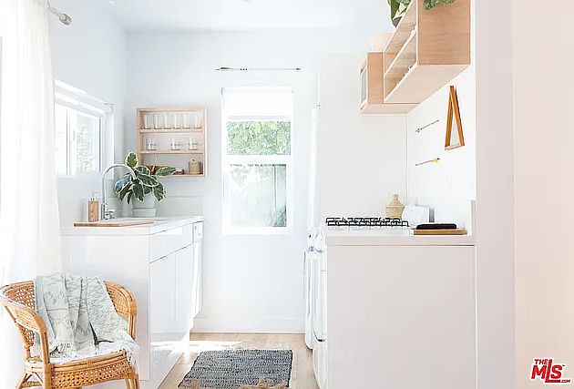 1st image of 2708 Bellevue Ave