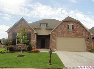804 W Urbana St, Broken Arrow, OK 74012
