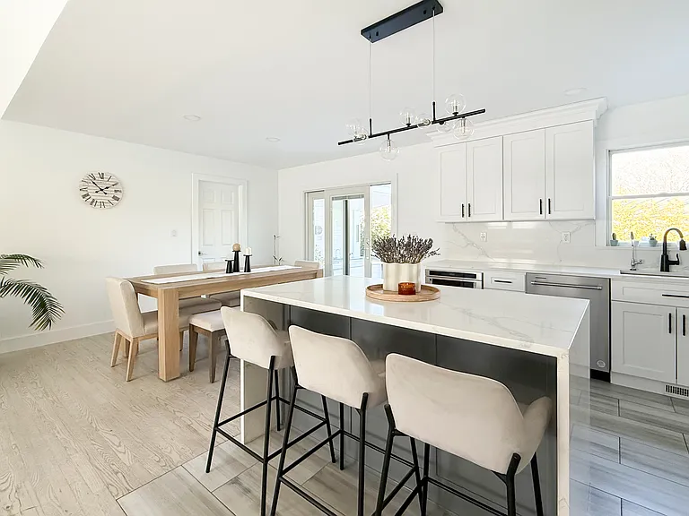 121 Ponquogue Ave #C — Photo 5
