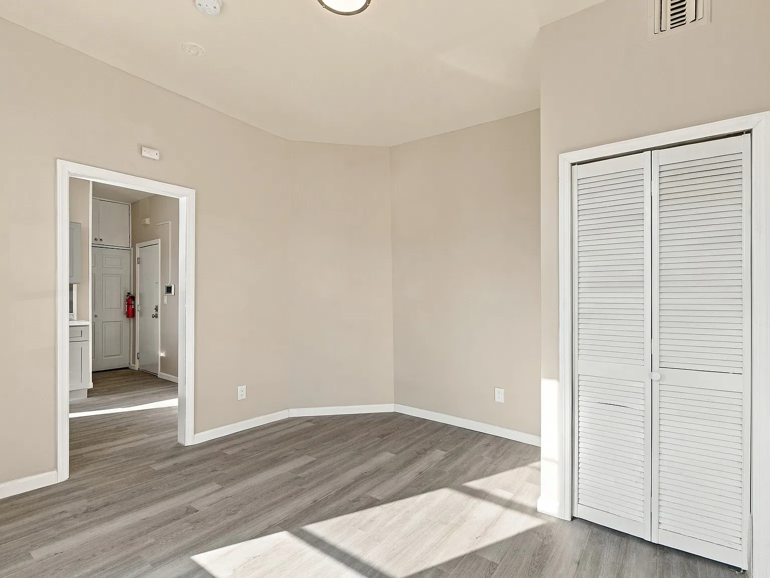 1 bed, $1,650 — Photo 3