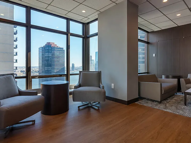 300 E 39th St #15C — Photo 32
