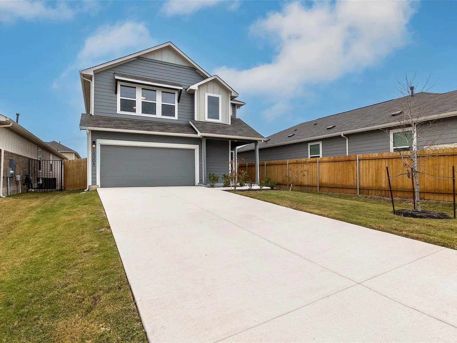 4 bed, 3.0 bath, 2554 sqft, $2,900 — Photo 4