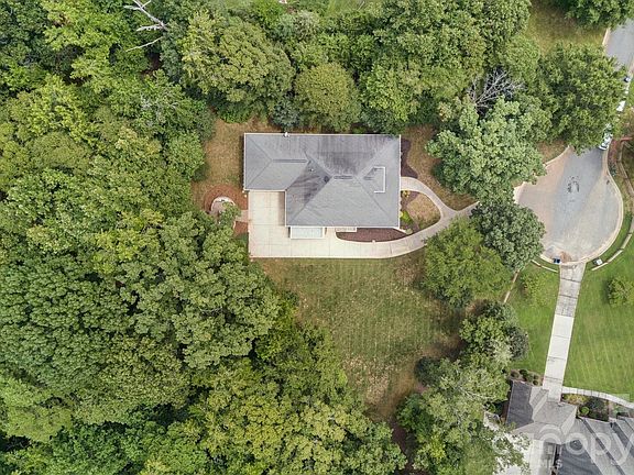 2nd image of 8834 Wingard Rd