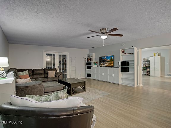 5th image of 11341 QUAILHOLLOW Drive