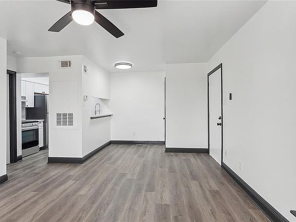 2nd image of 4101 Hessmer Ave APT 210