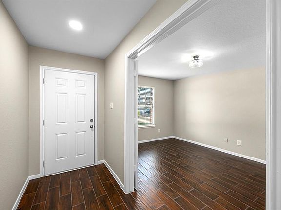 4th image of 21362 Beacon Springs Ln