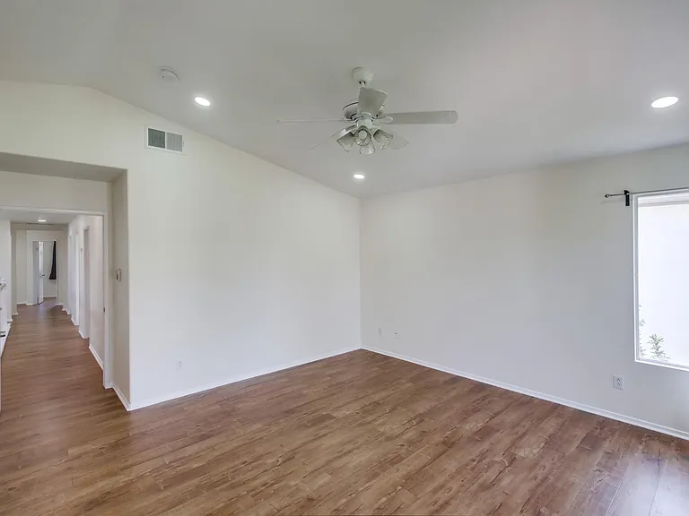 11905 Westview Pkwy — Photo 13