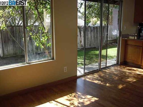 3rd image of 2130 Grackle Ct