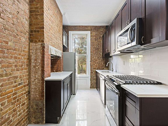 3rd image of 548 Palisade Ave #2A