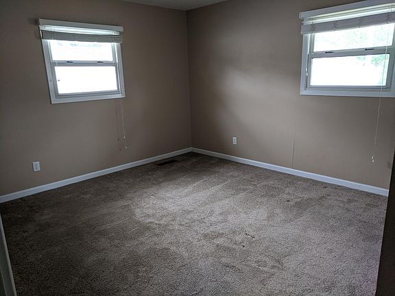 5th image of 2930 27th Ave