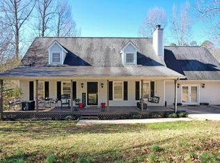 65 Tradewinds Rd, Cleveland, GA 30528