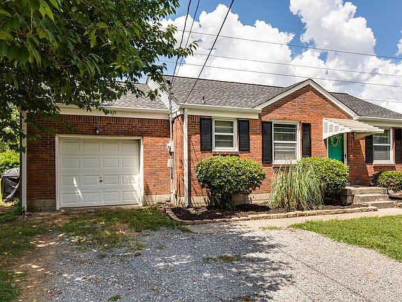3rd image of 2918 Leatherwood Dr