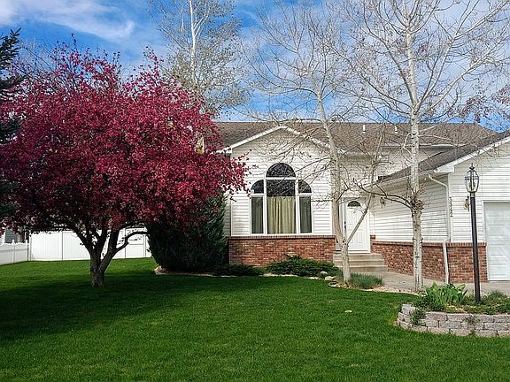 2nd image of 3342 Clearwater Dr