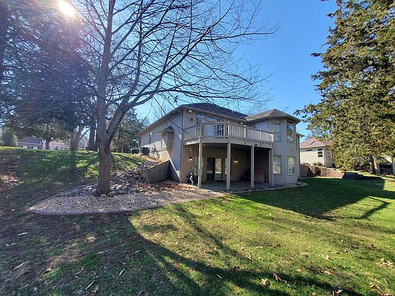 3rd image of 1142 Cedar Ridge Dr