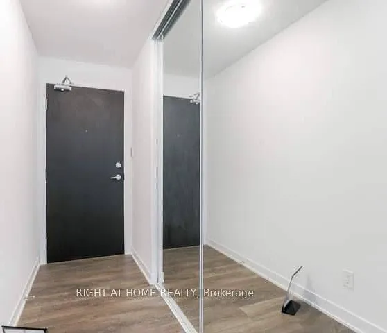 87 Peter St #3106 — Photo 2